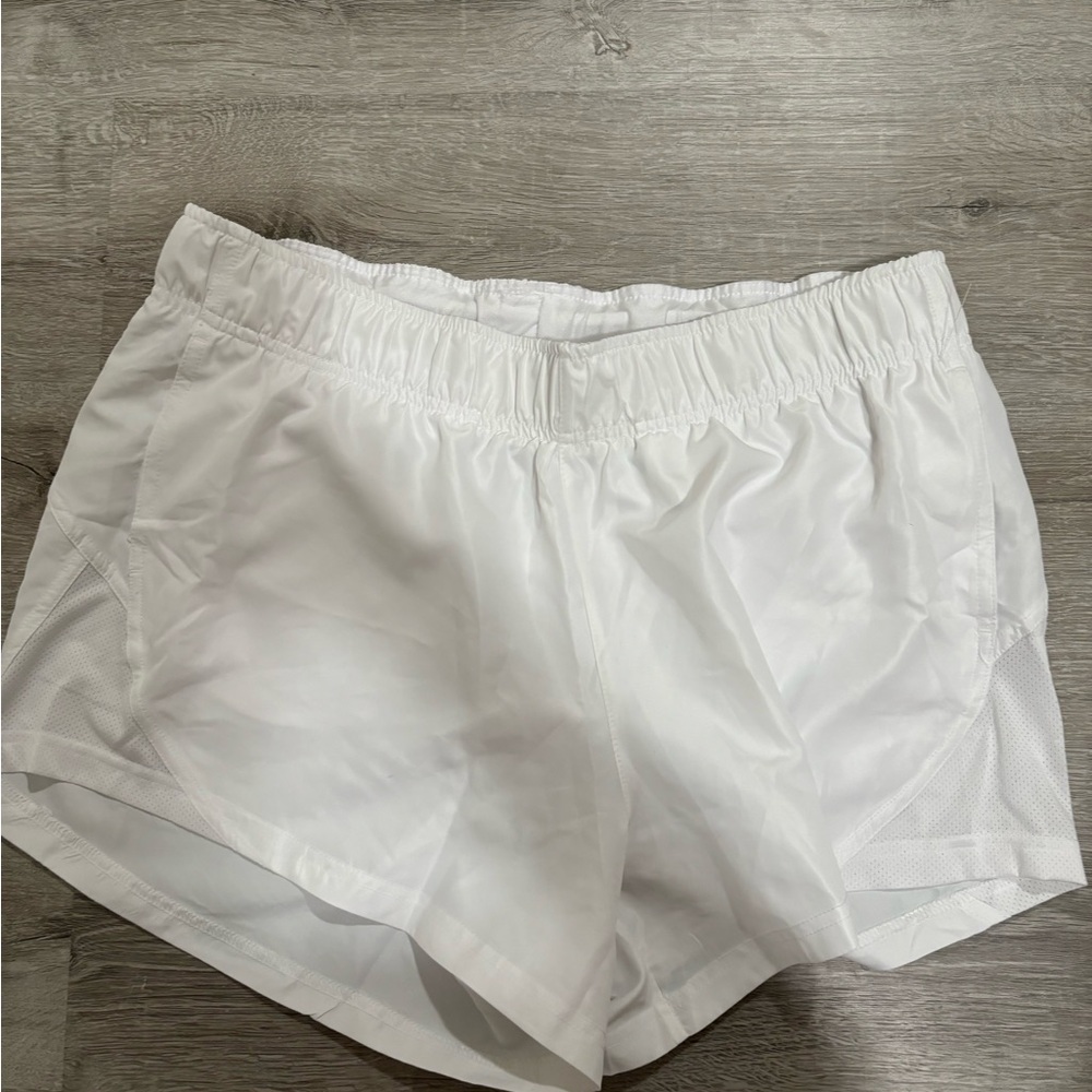 Women’s white double lined athletic shorts